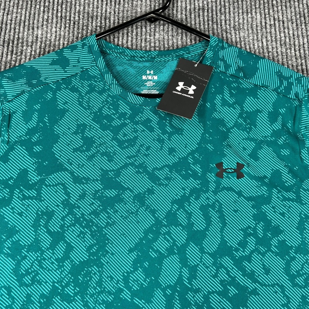 Under Armour Shirt Mens‎ Medium Green Camo Short Sleeve Loose Fit Active New